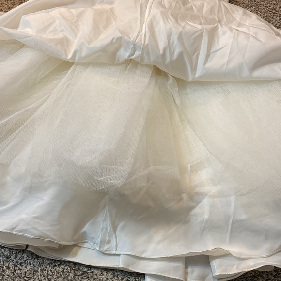 Mari Lee for Madeline Gardner Elegant White Strapless Gown - Picture 12 of 15